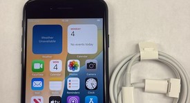Mint
													Apple iPhone SE 3rd Gen 2022 - Unlocked, Midnight, 64 GB, A2595, photo 2 of 9
