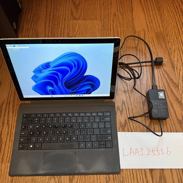 Microsoft Surface Pro 4 - 12.3 Inch - Wi-Fi, 256 GB, Silver, 8 GB