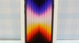 New
													Apple iPhone SE 3rd Gen 2022 - US Cellular, Midnight, 64 GB, A2595, photo 1 of 4