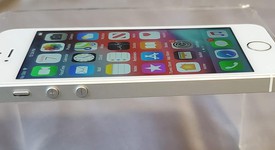 Mint
													Apple iPhone SE 1st Gen 2016 - Verizon Prepaid, Silver, 32 GB, A1662, photo 4 of 7
