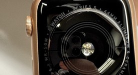 Good
													Apple Watch Series 5 44mm - Gold, A2093 - GPS, Aluminum, photo 4 of 4