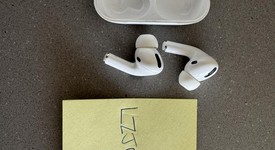 Used
													Apple AirPods Pro 1st Gen - Wireless Case, photo 4 of 9