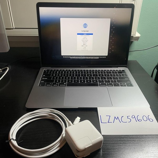 MacBook Air 2018 - 13 inch - 256 GB, Silver, 8 GB, Intel Core i5