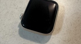 Good
													Apple Watch SE 2nd Gen 44mm - Unlocked, Silver, A2727 - Cellular, Aluminum, photo 4 of 6