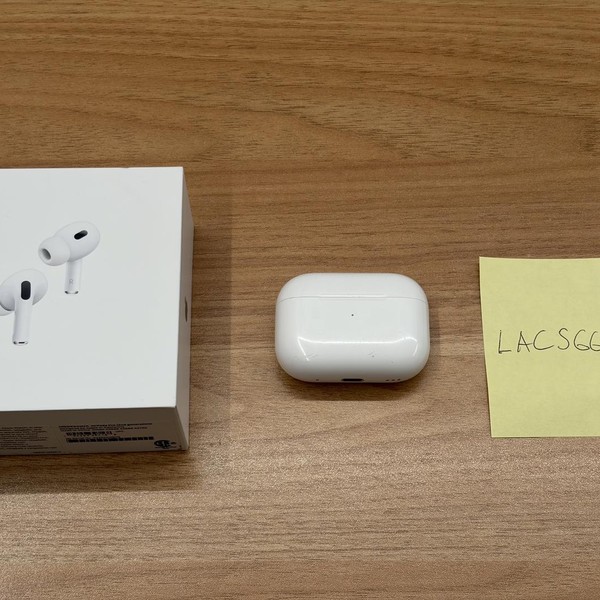 Apple AirPods Pro 2 - Lightning