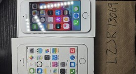 Mint
													Apple iPhone 5S - Unlocked, Silver, 16 GB, A1453, photo 1 of 8