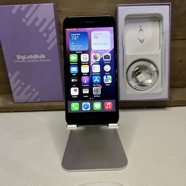 Apple iPhone SE 2nd Gen 2020 - Unlocked, 64 GB, Black, A2275