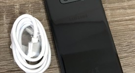 Good
													Samsung Galaxy S10e - Unlocked, Black, 128 GB, 6 GB, SM-G970U1, photo 3 of 9