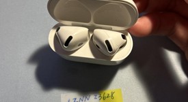 Used
													Apple AirPods 4th Gen - Active Noise Cancellation, photo 2 of 3