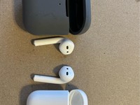 Apple AirPods 1st Gen