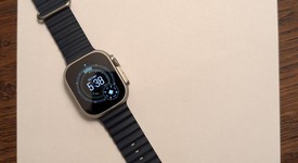Good
													Apple Watch Ultra 2 49mm - Unlocked, Natural, A2986, photo 1 of 10