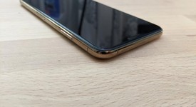 Mint
													Apple iPhone Xs Max - Verizon, Gold, 256 GB, A1921, photo 3 of 6