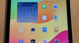 Mint
													Apple iPad 10th Gen - Wi-Fi, Silver, 64 GB, A2696, photo 1 of 6