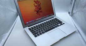 Good
													MacBook Air 2014 - 13" - Silver, 128 GB, 4 GB, photo 3 of 19