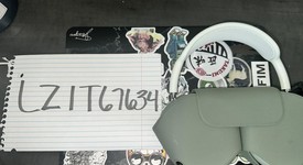 Used
													Apple AirPods Max - Green, photo 3 of 8