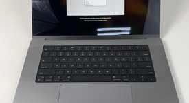Good
													MacBook Pro 2021 - 16" - Apple M1 Pro 10-core, Gray, 512 GB, 32 GB, photo 2 of 8