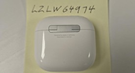 Used
													Apple AirPods 4th Gen - Standard, photo 3 of 4