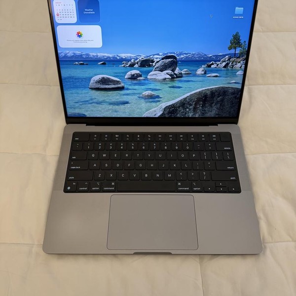 MacBook Pro 2021 - 14 inch - 1 TB, Gray, 32 GB, Apple M1 Pro 10-core