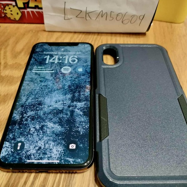 Apple iPhone Xs - Unlocked, 256 GB, Gold, A1920