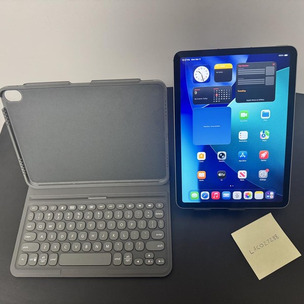 Apple iPad Air 11 inch (M2) 2024 - Unlocked, 128 GB, Gray, A2903