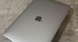 Good
													MacBook Air 2020 - 13" - Apple M1, Gray, 512 GB, 8 GB, photo 3 of 11