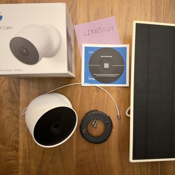 Google Nest Cam (Outdoor or Indoor) - White, Single