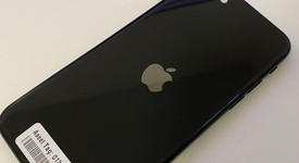 Good
													Apple iPhone SE 2nd Gen 2020 - Unlocked, Black, 64 GB, A2275, photo 3 of 7