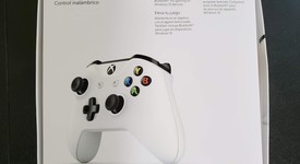 New
													Xbox Wireless Controller - White, photo 4 of 5