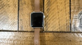 Good
													Apple Watch Series 4 40mm - Silver, A1977 - GPS, Aluminum, photo 4 of 5