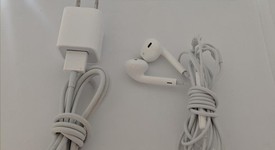 Mint
													Apple iPhone Xr - Sprint, White, 64 GB, A1984, photo 3 of 4
