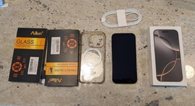 Mint
													Apple iPhone 16 Pro - Unlocked, Natural, 256 GB, A3083, photo 1 of 11