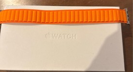 Mint
													Apple Watch Ultra 49mm - Unlocked, Titanium, A2622, photo 4 of 9