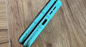 Good
													Motorola Razr (2025) - Unlocked, Green, 256 GB, 8 GB, photo 3 of 9