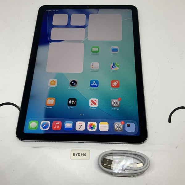 Apple iPad Air (5th Gen) - Wi-Fi, 64 GB, Gray, A2588