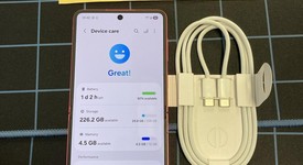 Good
													Samsung Galaxy Z Flip7 - Verizon, Coral, 256 GB, 12 GB, SM-F766U, photo 4 of 7