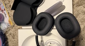 Used
													Apple AirPods Max USB-C - Midnight, photo 2 of 4