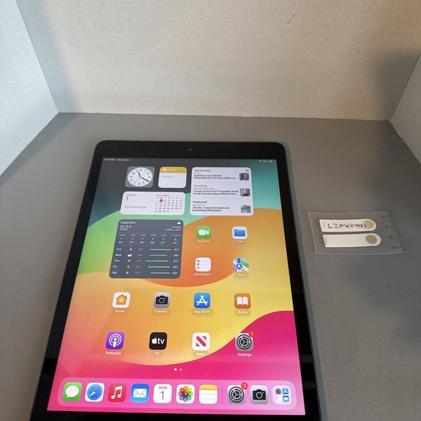 Apple iPad 9th Gen - Wi-Fi, 64 GB, Gray, A2602