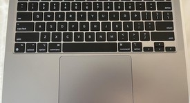 Good
													MacBook Air 2020 - 13" - Apple M1, Silver, 512 GB, 16 GB, photo 4 of 9