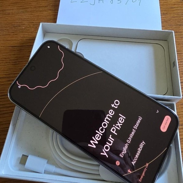 Google Pixel 9 Pro - Unlocked, 256 GB, Hazel, 16 GB, GR83Y