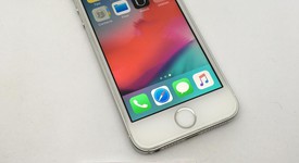 Good
													Apple iPhone SE 1st Gen 2016 - T-Mobile, Silver, 64 GB, A1662, photo 2 of 12