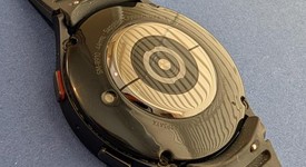 Mint
													Samsung Galaxy Watch5 - Unlocked, Graphite, 44mm, photo 3 of 5