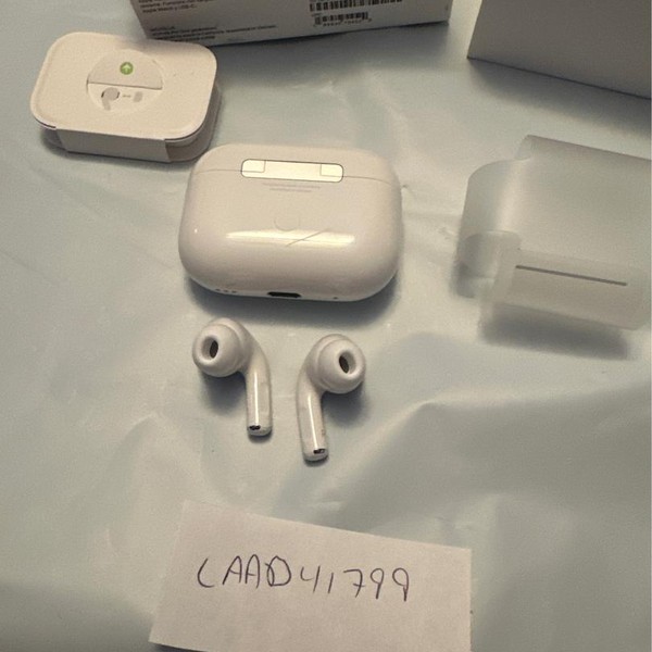 Apple AirPods Pro 2 - USB-C