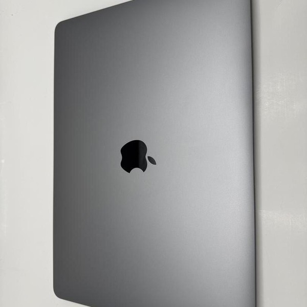 MacBook Air 2020 - 13 inch - 128 GB, Gray, 8 GB, Apple M1