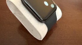 Good
													Apple Watch Series 4 44mm - Unlocked, Gray, A1976 - Cellular, Aluminum, photo 4 of 11