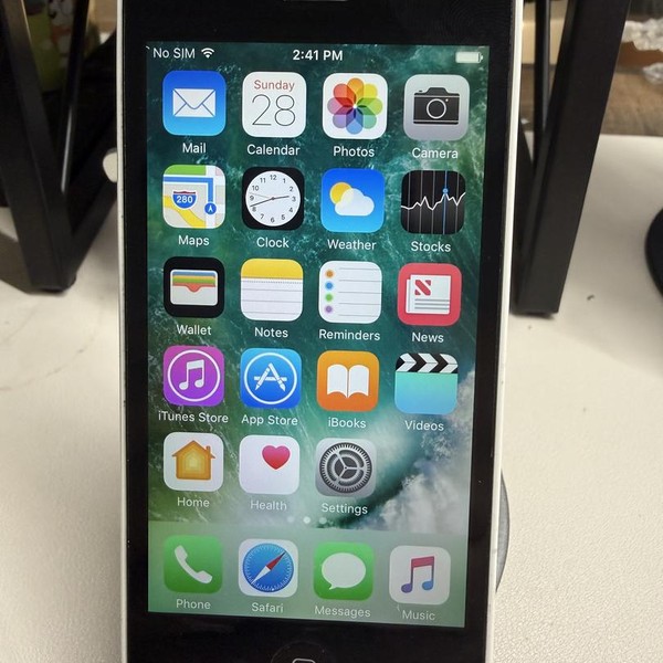 Apple iPhone 5C - Unlocked, 8 GB, Pink, A1532, GSM