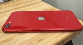 Good
													Apple iPhone SE 2nd Gen 2020 - Unlocked, Red, 64 GB, A2275, photo 5 of 7