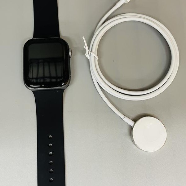 Apple Watch Series 4 44mm - Gray, A1978 - GPS, Aluminum