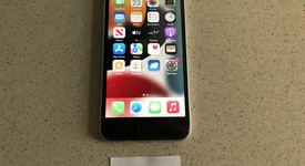 Good
													Apple iPhone SE 2nd Gen 2020 - Cricket, White, 64 GB, A2275, photo 1 of 5