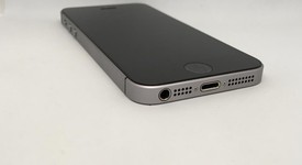 Fair
													Apple iPhone SE 1st Gen 2016 - Verizon, Grey, 16 GB, A1662, photo 4 of 13