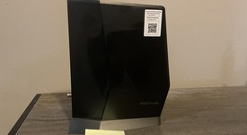 Mint
													Netgear Router, photo 2 of 5